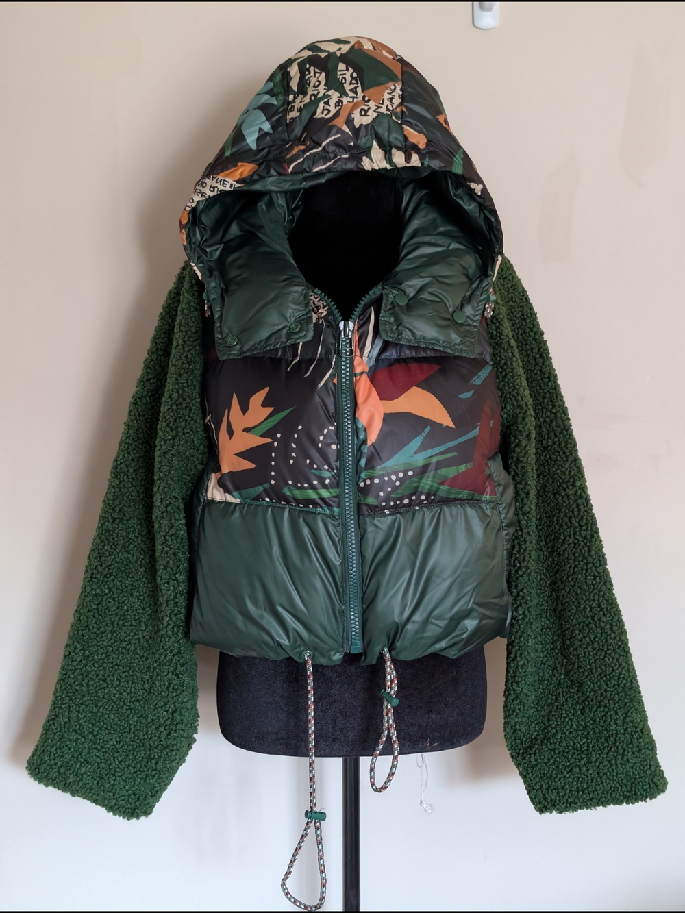 NWT Farm Rio Mixed Leopard Pop Cropped Puffer Jacket Green Sherpa Sleeves Small